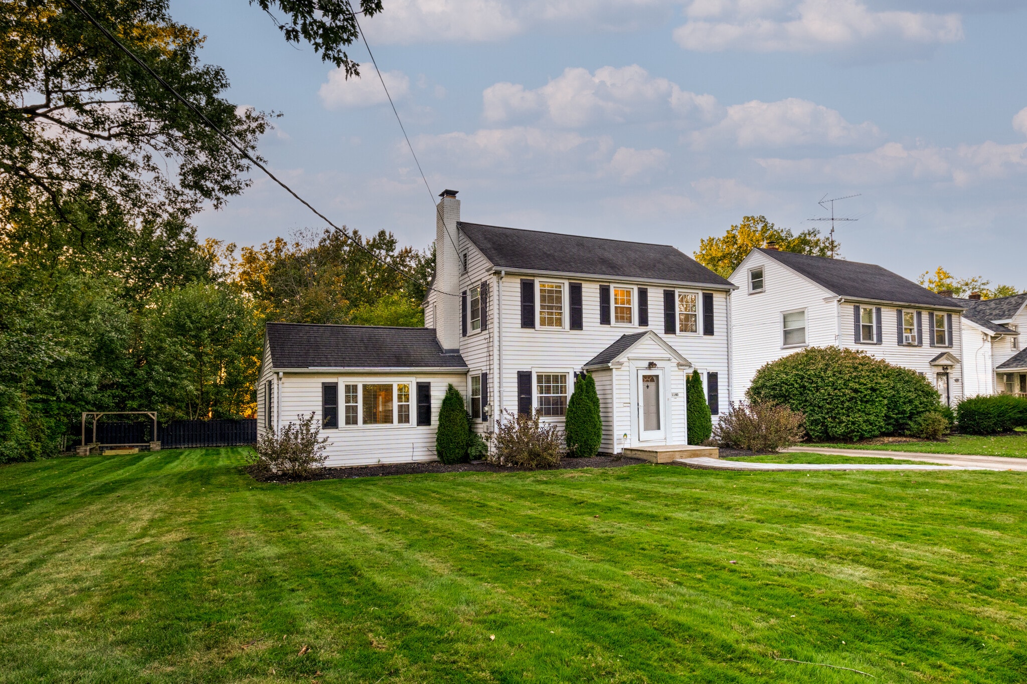 Building Photo - 1140 Trumbull Ave SE