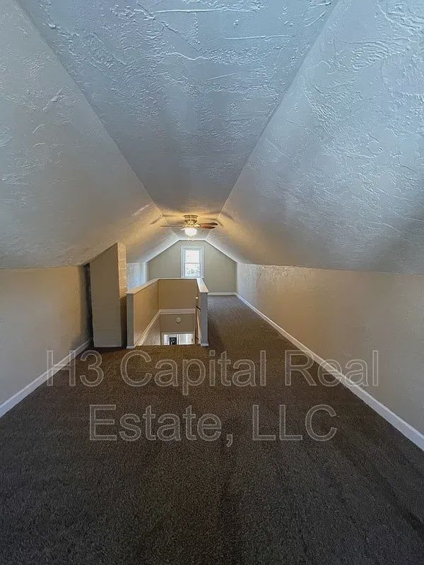 Building Photo - 711 N 28th St