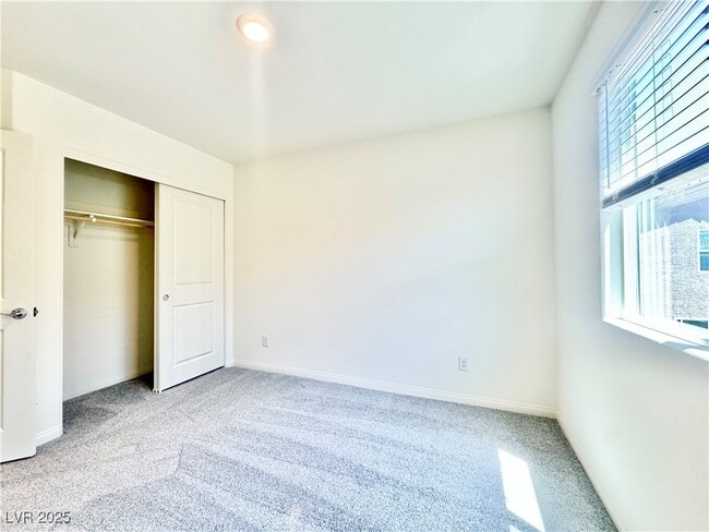Building Photo - 808 Calm Crystal Ct