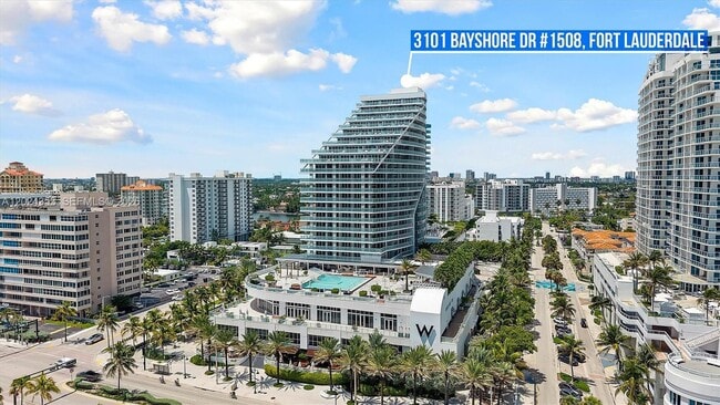 Building Photo - 3101 Bayshore Dr