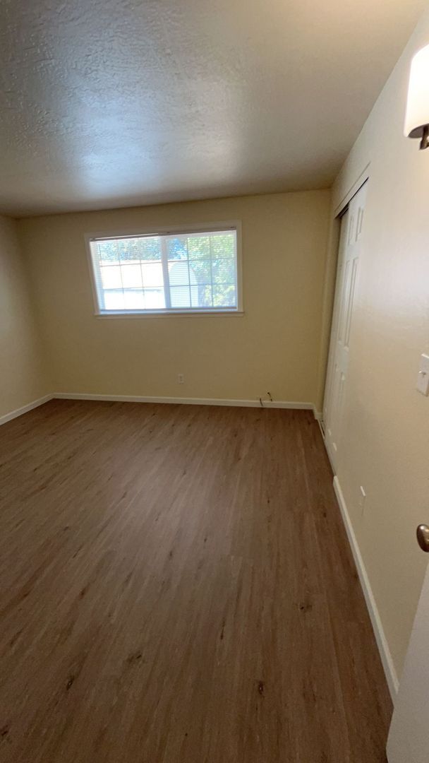 Building Photo - 2921-2921 Juanipero Way