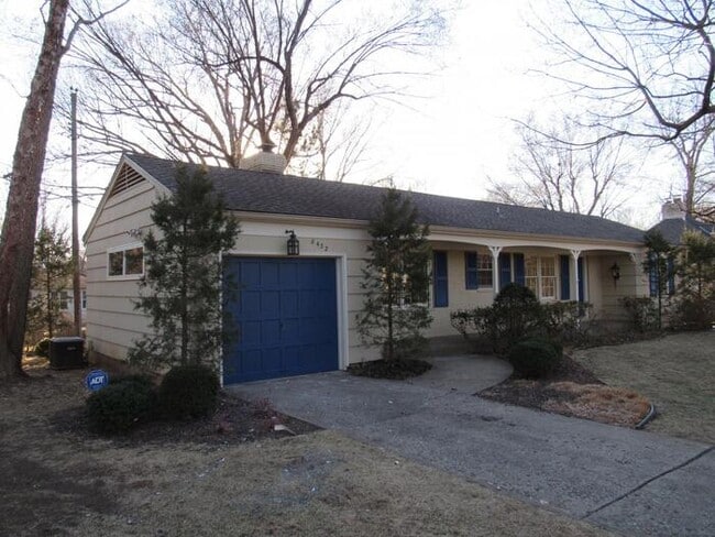 Building Photo - Charming 2 bedrooms and 1 bath home located on Sagamore Rd in Leawood, KS