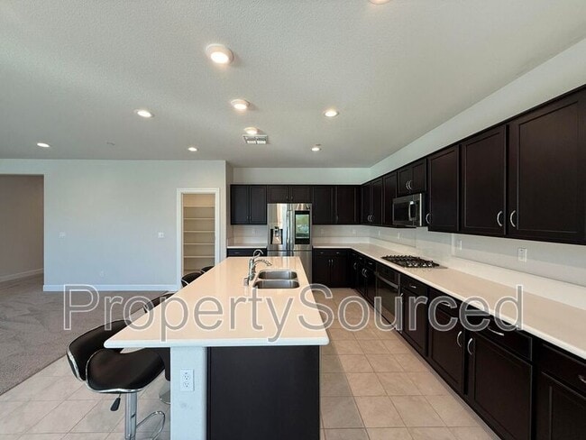 Building Photo - 1978 Memorial Ln