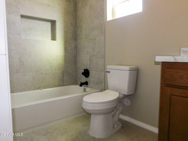 Building Photo - 8940 Ankerson St