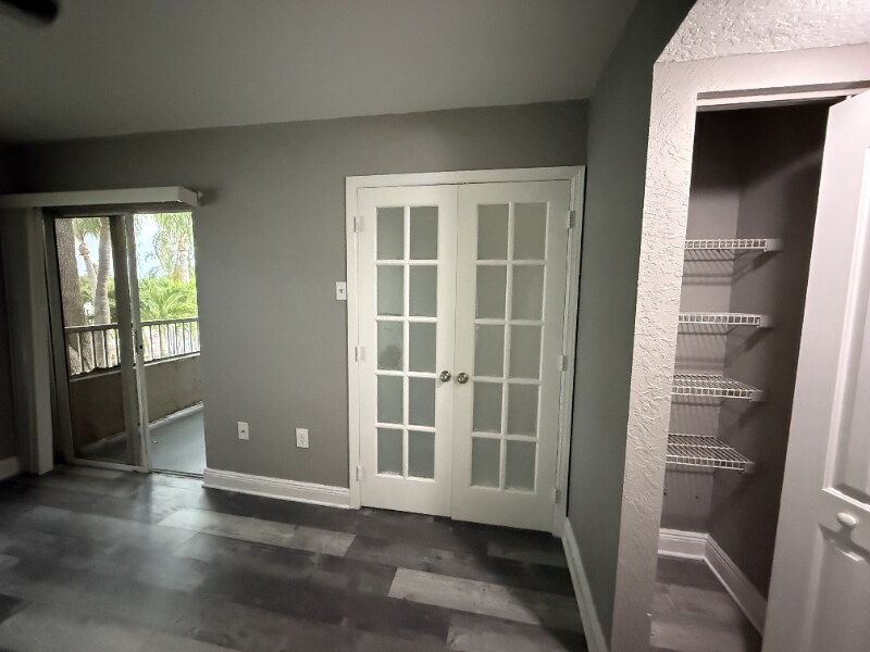 Building Photo - 2831 N Oakland Forest Dr
