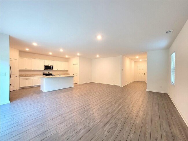 Building Photo - 416 Golden Eagle Pkwy