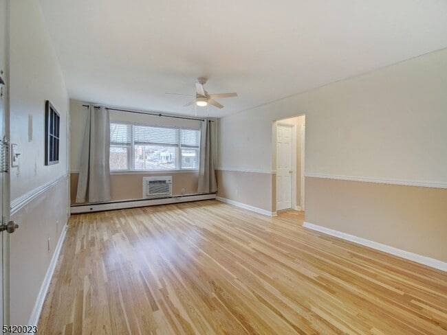 Building Photo - 741 Bloomfield Ave