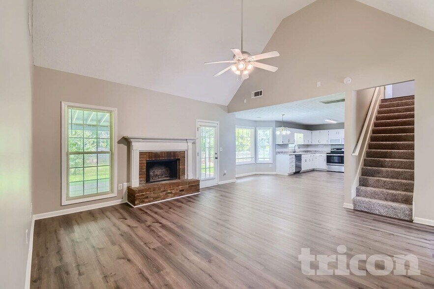 Building Photo - 315 Chestnut Dr