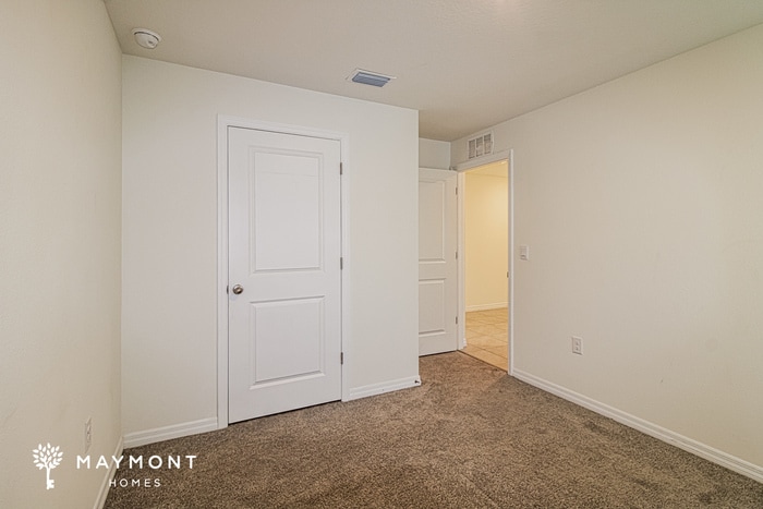 Building Photo - 8633 Triumph Cir