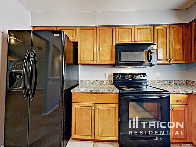 Building Photo - 1631 Spring Lake Dr