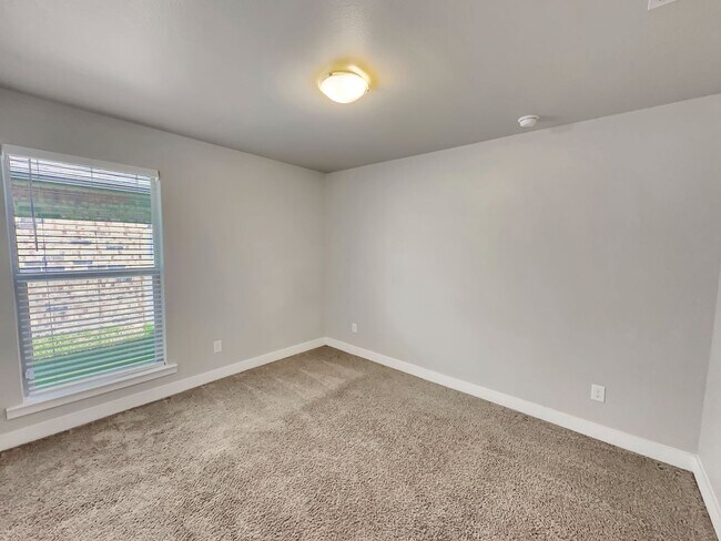 Building Photo - Fabulous 3/2/2 home in Bell Farms - Cooper...