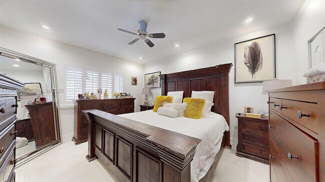 Building Photo - 16247 SW 92nd Terrace