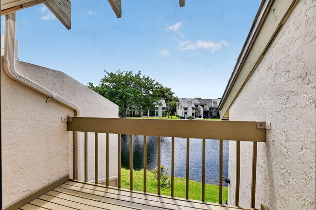 Building Photo - 22847 Ironwedge Dr