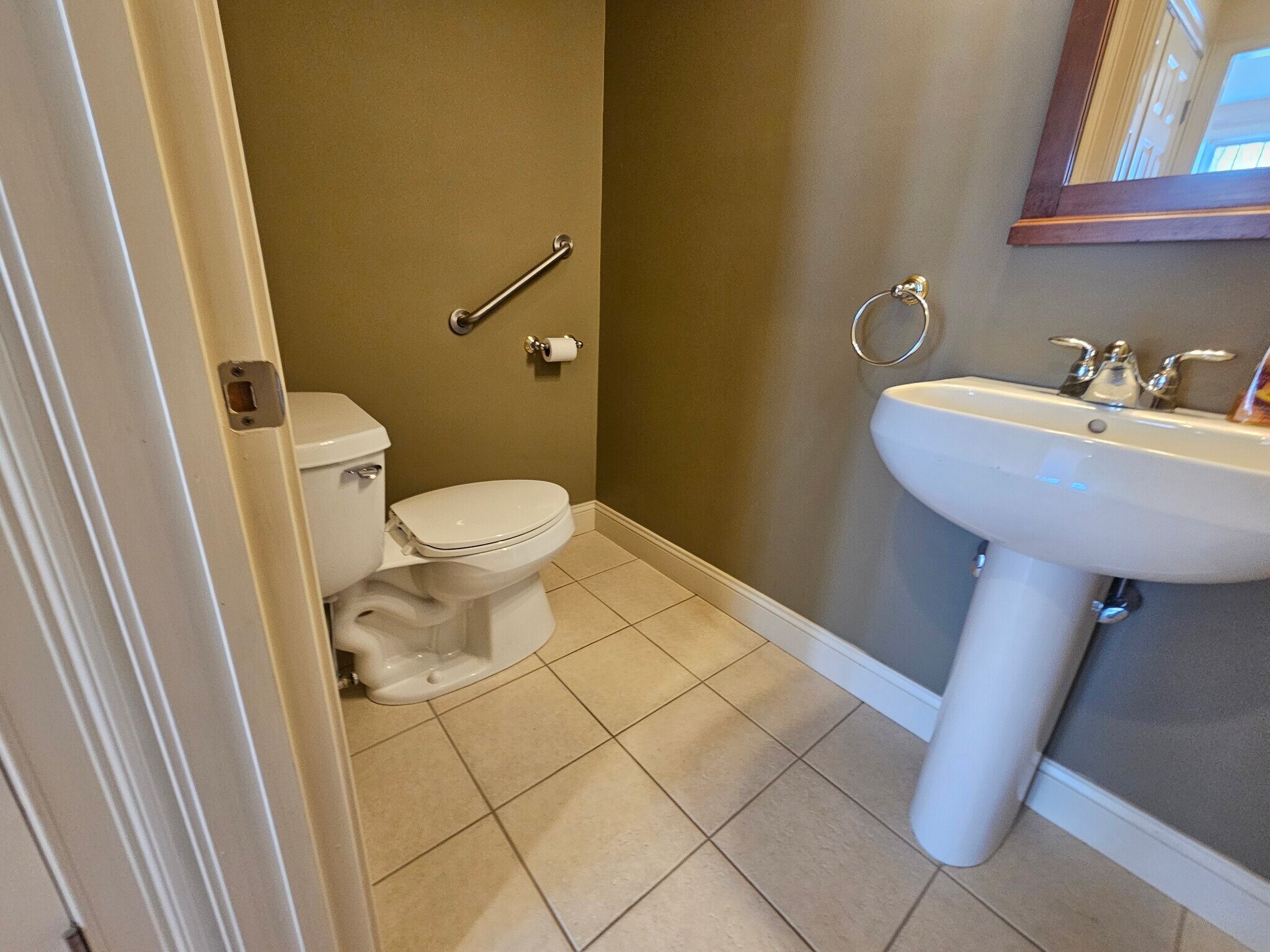 1/2 Bath - 359 Main St