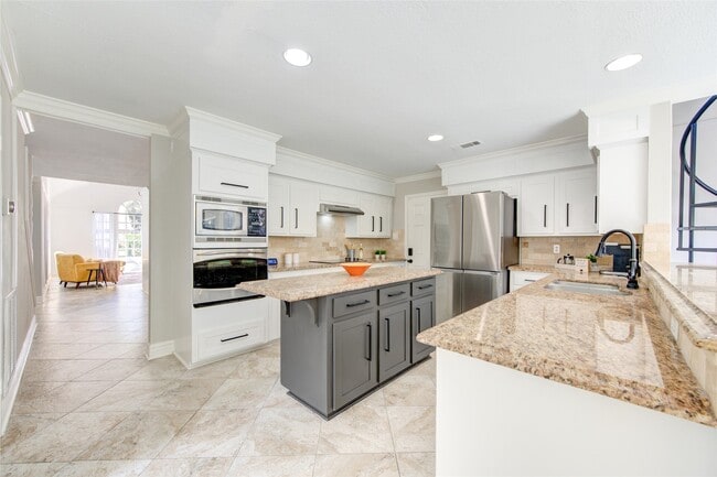 Building Photo - 1535 Hannington Dr