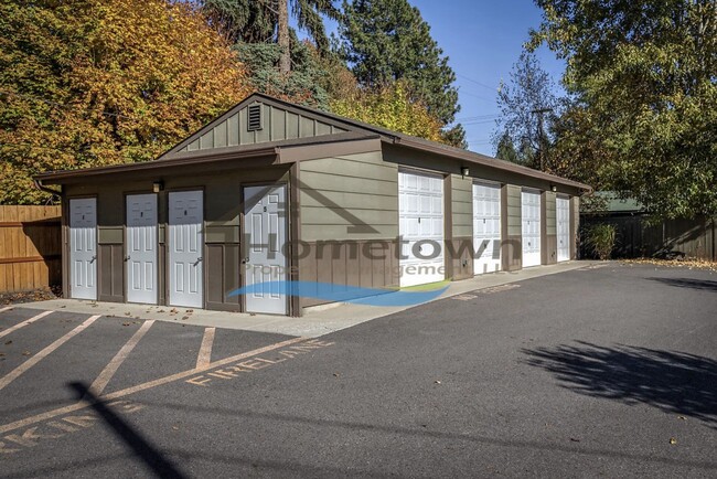 Building Photo - Beautiful 1 Bed 1 Bath Cottage Centrally L...