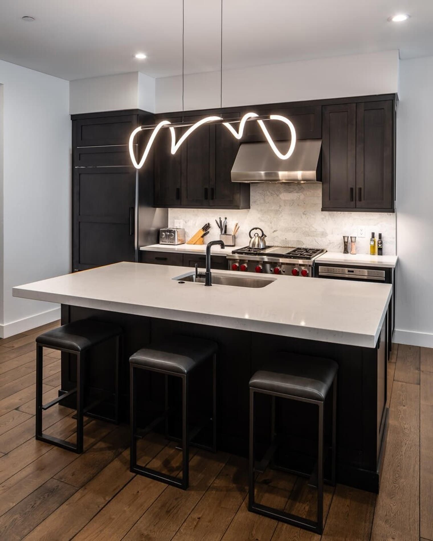 Building Photo - 66 Mountain Loop Rd