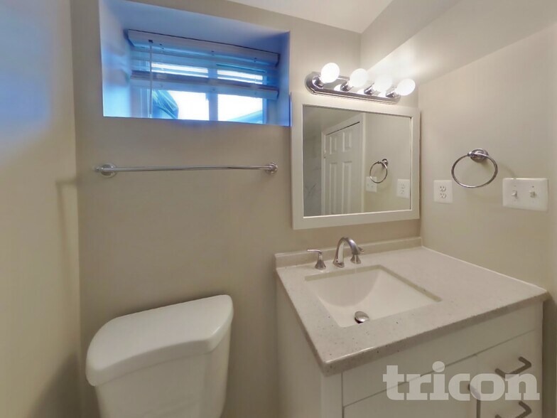 Building Photo - 106 Oakmere Rd