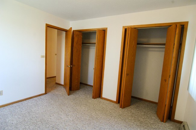 Building Photo - 1910 N Jefferson St