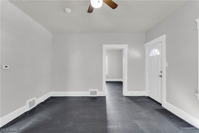 Building Photo - 13105 Carrington Ave