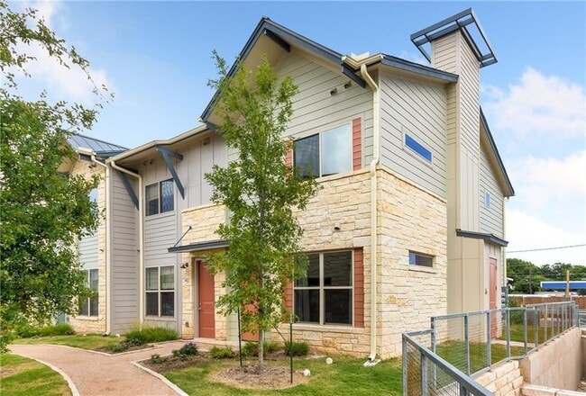 Building Photo - 7805 Cooper Ln