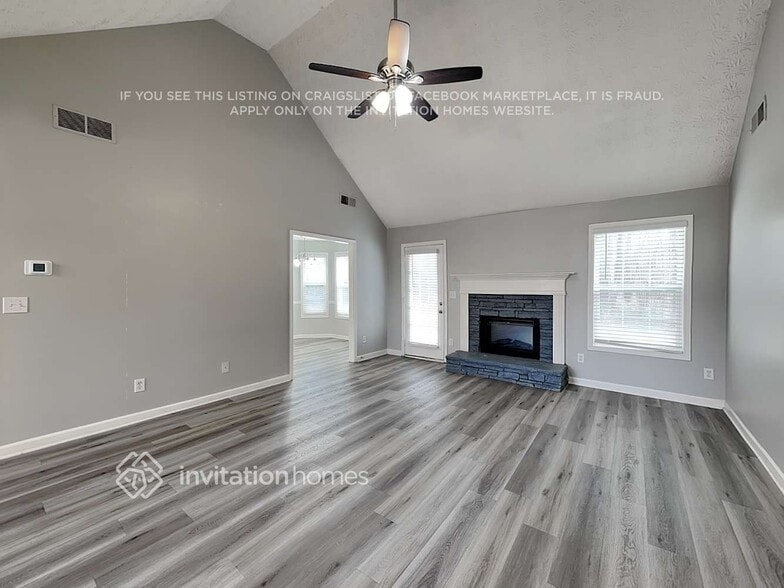 Building Photo - 35 Dearing Woods Ln