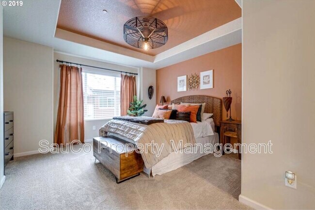 Building Photo - 175 NE 80th Ave