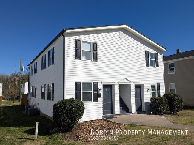 Building Photo - 1609 Hickory St