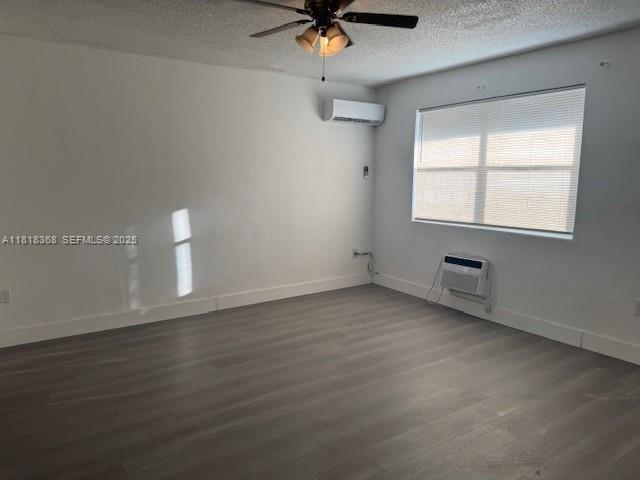 Building Photo - 1166 NE 112th St