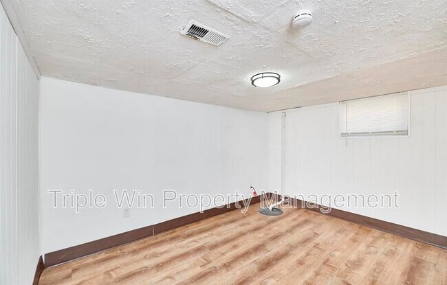 Building Photo - 10315 St Arthur Ln