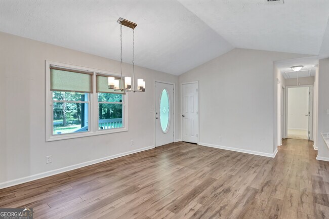 Building Photo - 5772 Lilburn Stone Mountain Rd