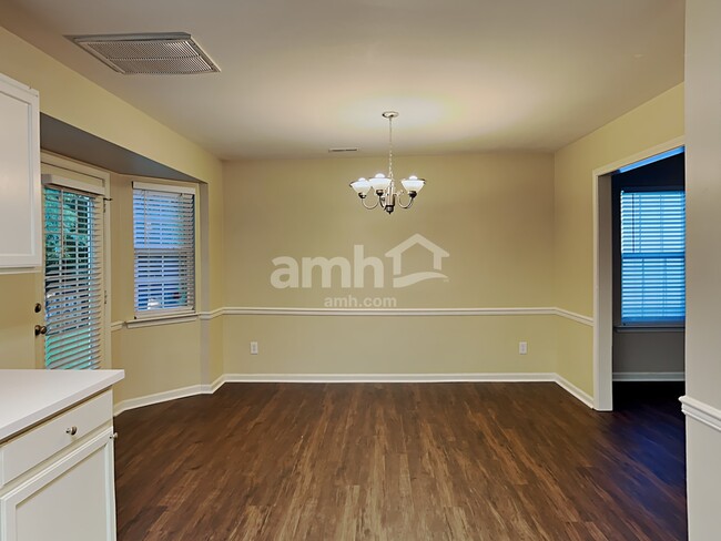 Building Photo - 6017 Spanish Moss Ln