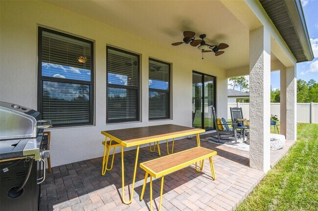 Building Photo - 9571 Little Bluestem Dr