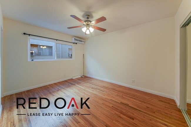 Building Photo - Welcoming, Spacious Two Bedroom with Stunn...