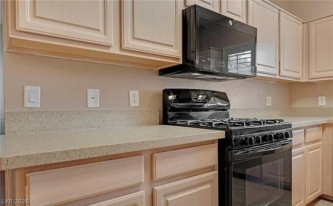 Building Photo - 5250 S Rainbow Blvd