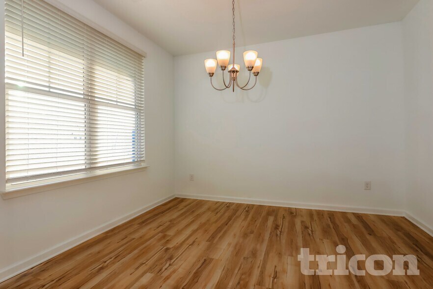 Building Photo - 308 Fairmont Ave