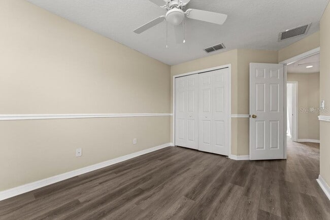 Building Photo - 868 Stonechase Ln