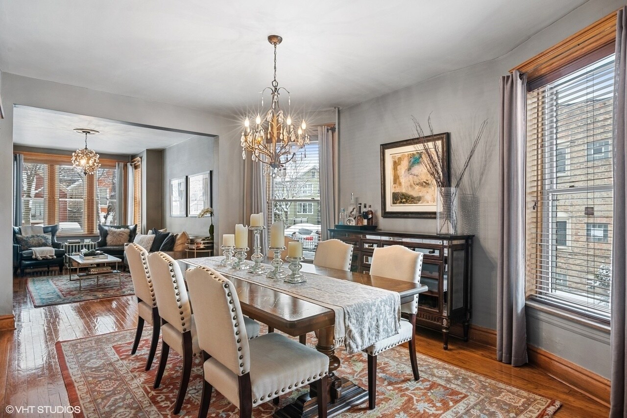 (Currently Unfurnished) - 1823 W 22nd Plz