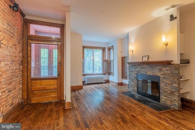 Building Photo - 1459 Chapin St NW