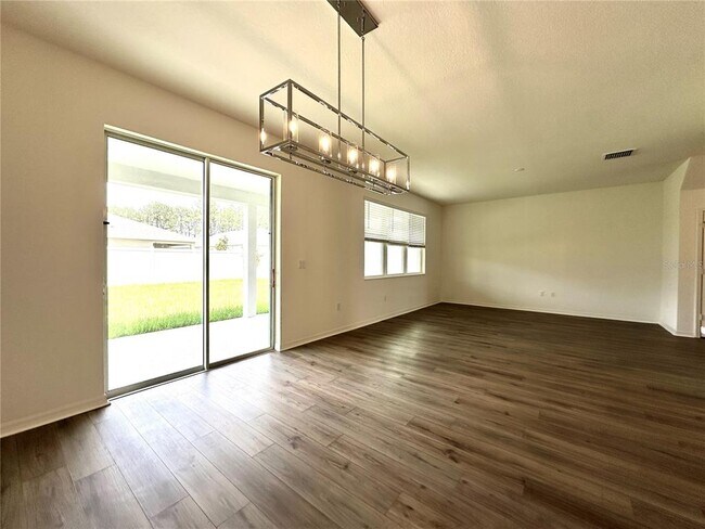 Building Photo - 3296 Rolling Plns Cir