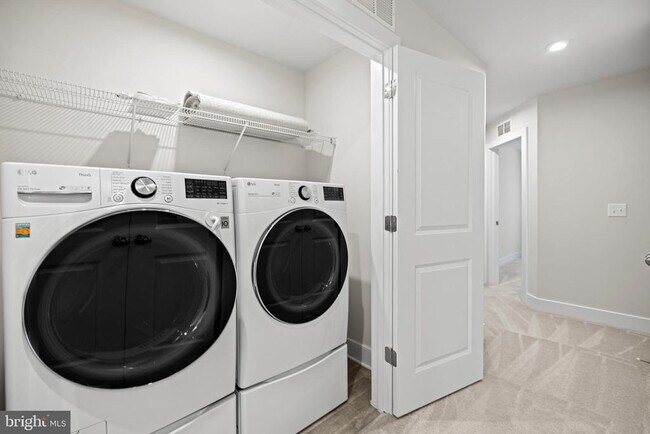 Building Photo - 1548 Meadowlark Glen Rd