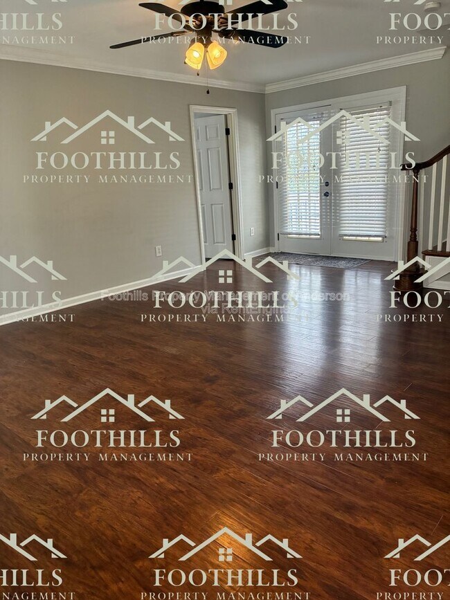 Building Photo - 115 Crosscreek Dr