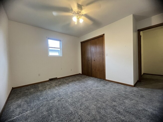 Building Photo - 312 E Main St