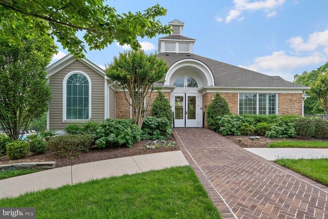 Building Photo - 6637 Kelsey Point Cir