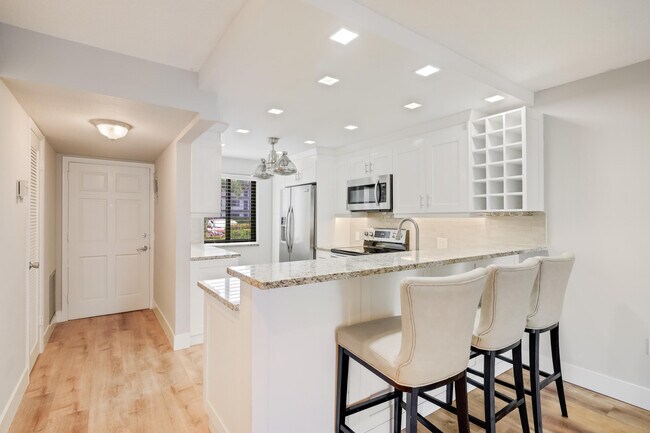 Building Photo - 4242 Deste Ct