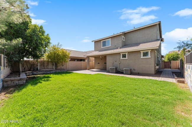 Building Photo - 3881 E Narrowleaf Dr
