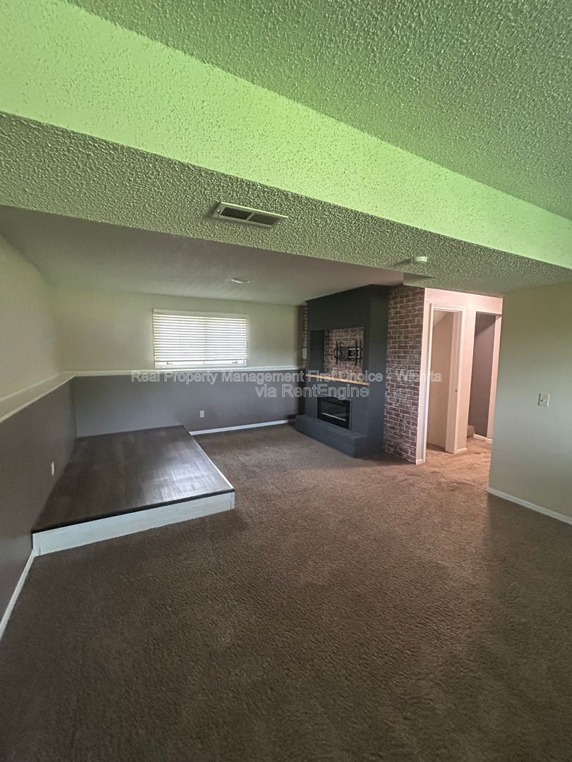 Building Photo - 3147 Brookfield Ct