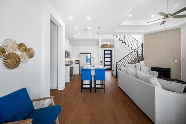 Building Photo - 303 Cartwheel Bend