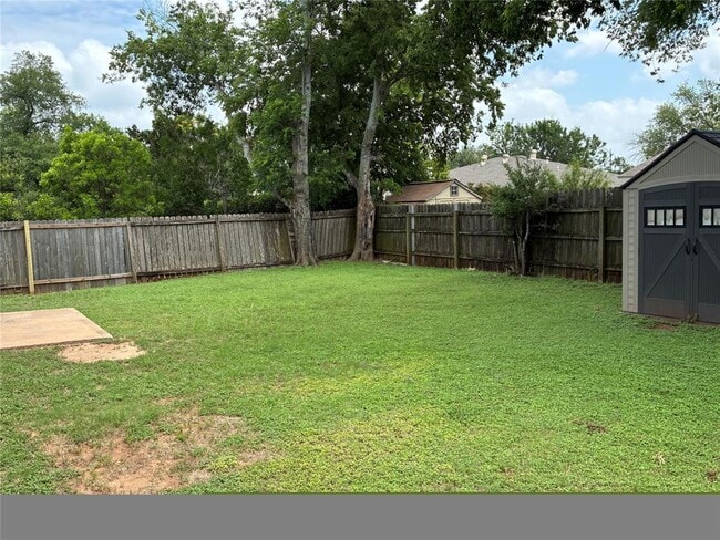 Building Photo - 12217 Mosley Ln