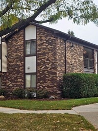 Building Photo - 29936 Utica Rd